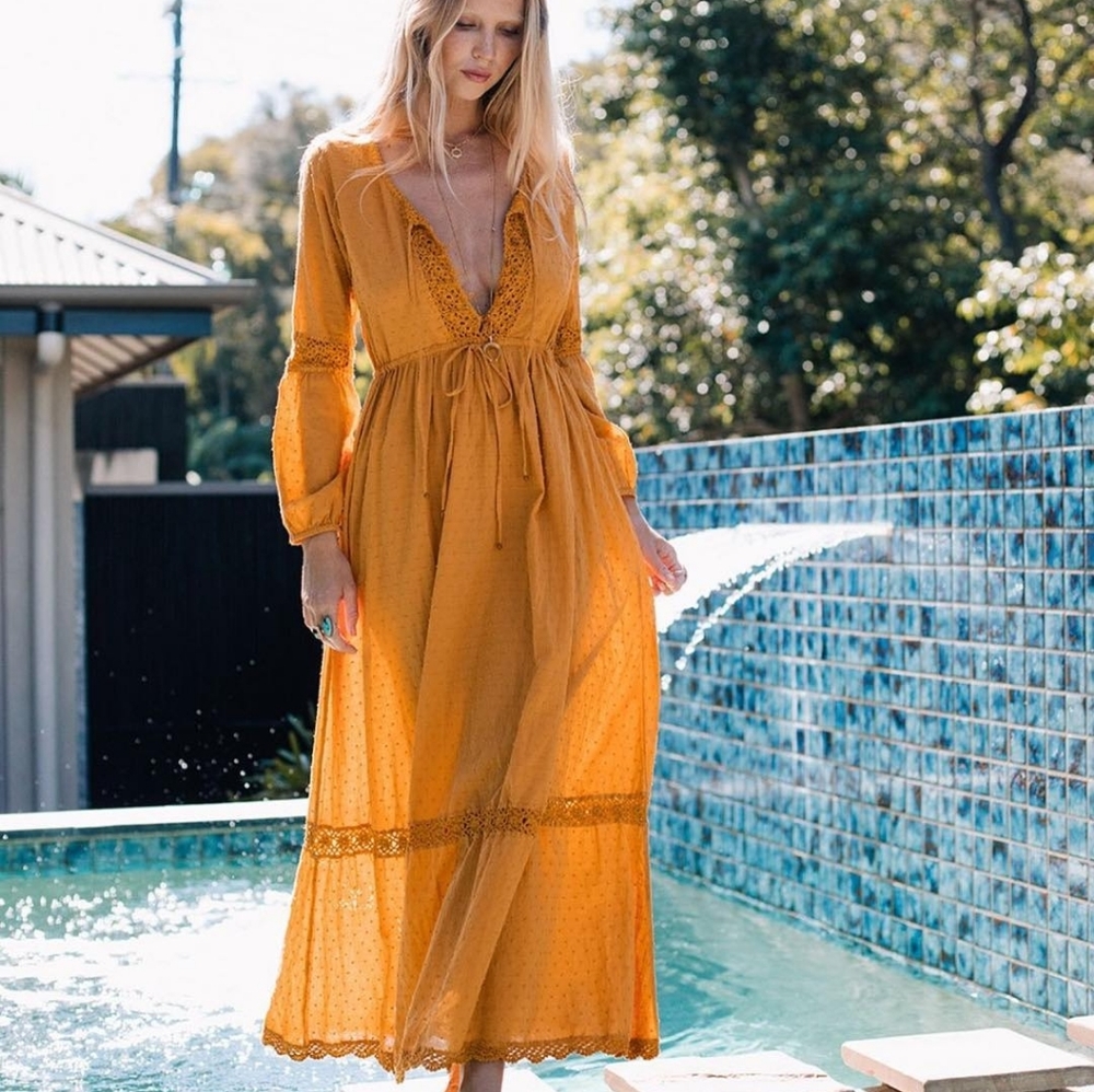 ON HOLD!! 🚫 DO NOT PURCHASE!!! - Picture 1 of 9